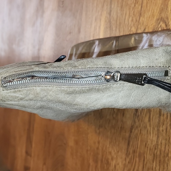 HOBO Taupe Leather Shoulder Bag - Picture 2 of 5